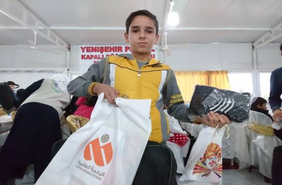 الرحمة تسير القافلة (369) إلى اللاجئين السوريين في تركيا